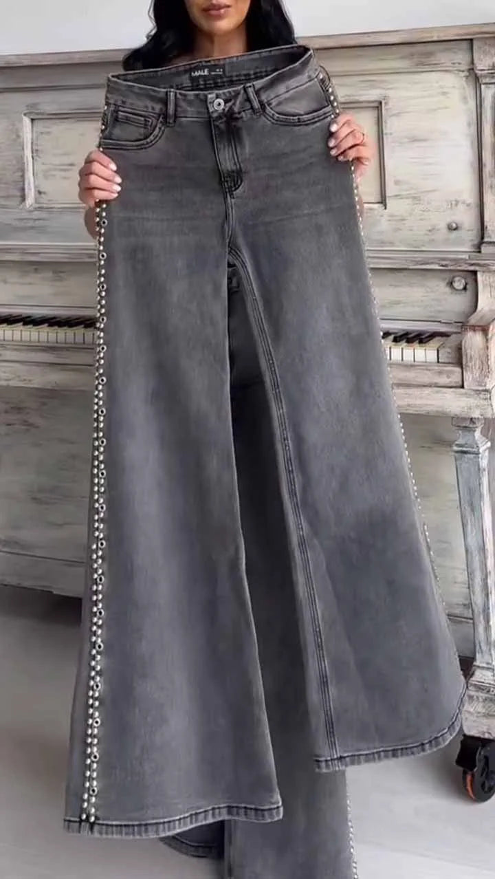 The latest autumn heavy wash distressed jeans