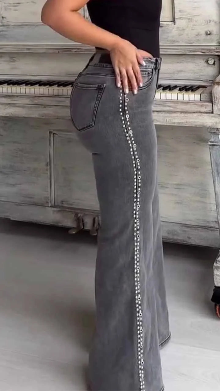 The latest autumn heavy wash distressed jeans